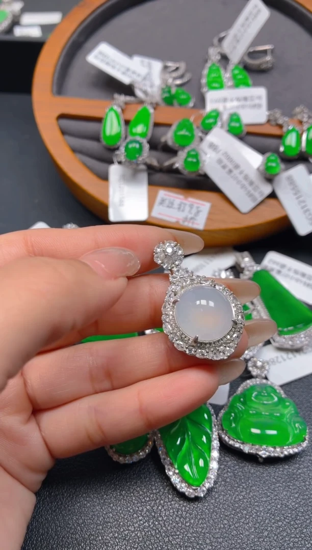 吊坠(不含链)银S925镶嵌翡翠1