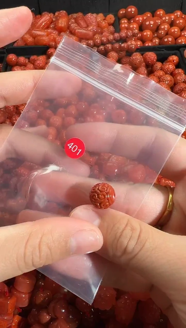 颈饰未镶嵌南红玛瑙1