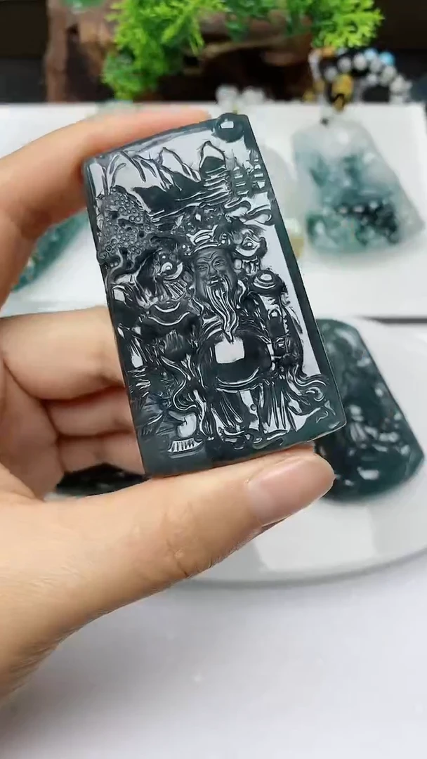【闪购商品】翡翠颈饰未镶嵌