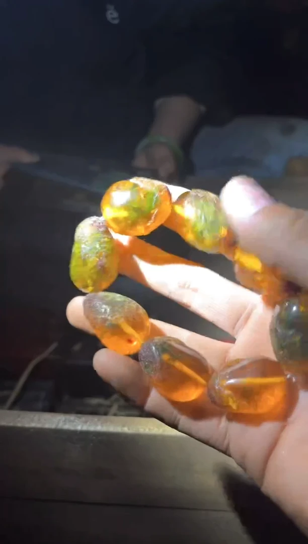 未镶嵌琥珀手串手串