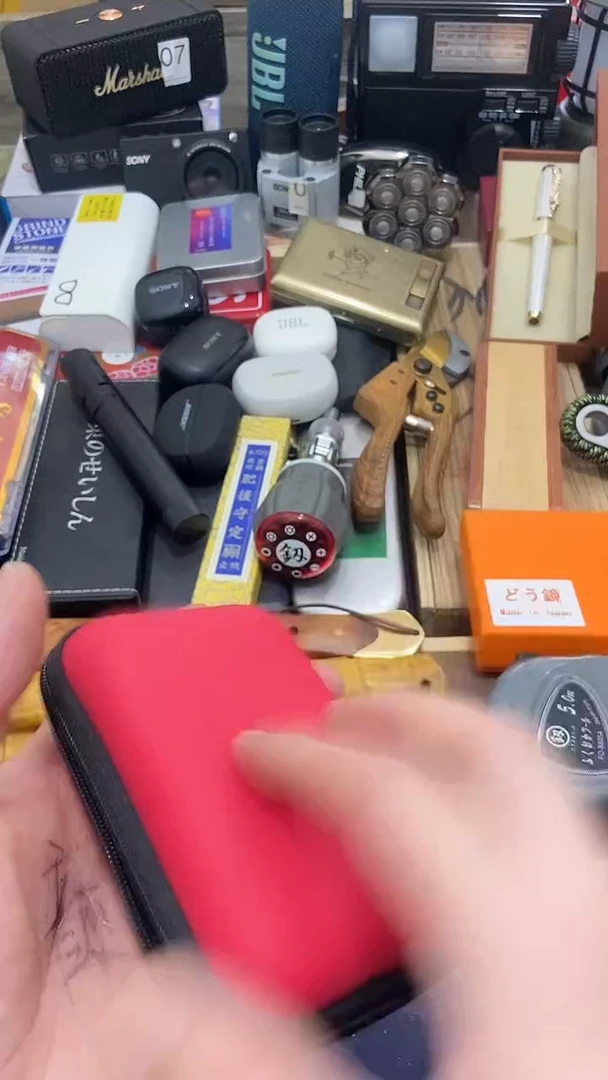 瓷片闪购商品 如图所示
