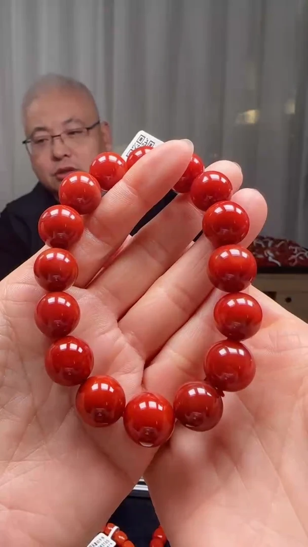 未镶嵌多样性发一件南红玛瑙【高货】牛血红14mm保山圆珠单圈