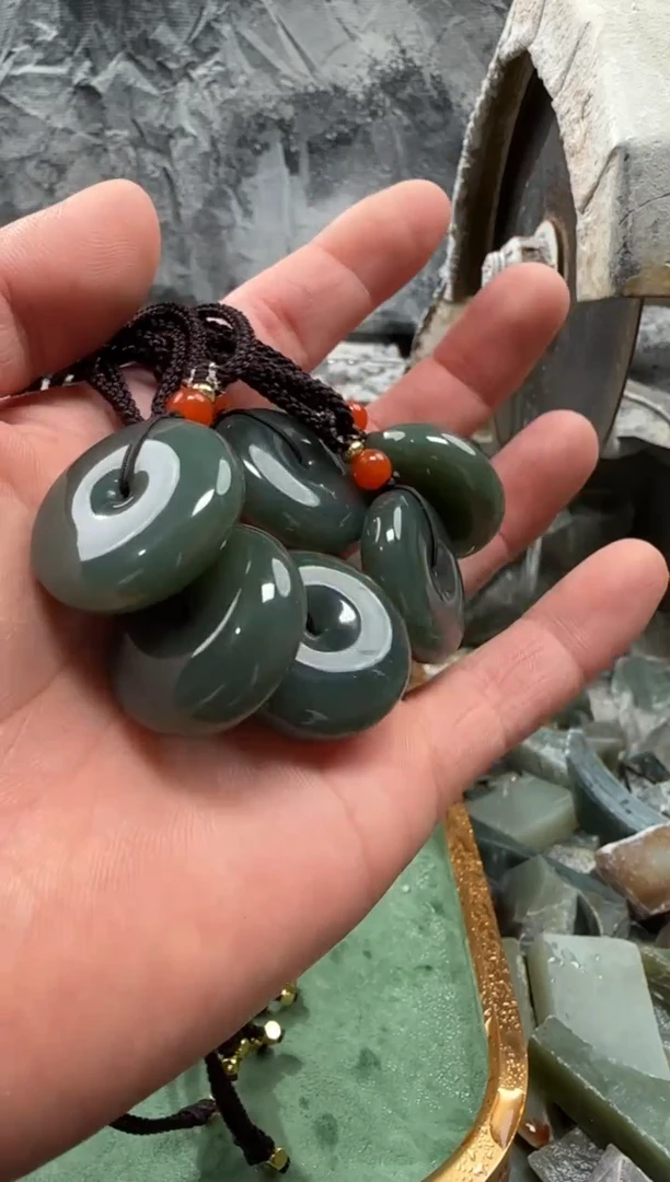 和田玉未镶嵌颈饰吊坠多样性拍一发一件