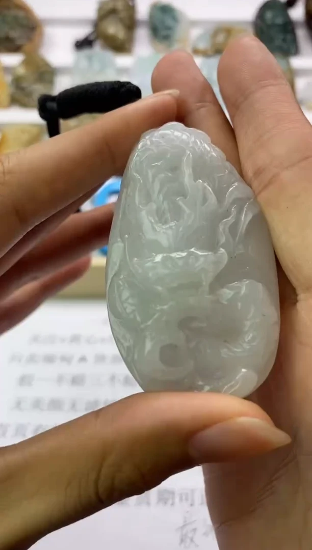 翡翠未镶嵌颈饰天然翡翠