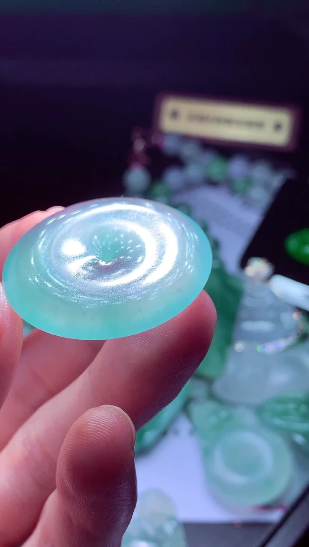 未镶嵌定制翡翠尘*?翡翠毛货定制