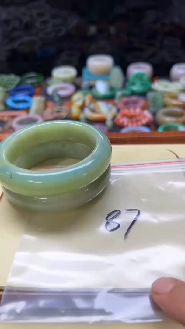 未镶嵌手镯石英质玉红*果087