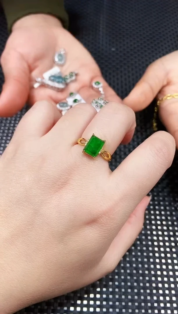 【闪购商品】翡翠戒指未镶嵌11111111