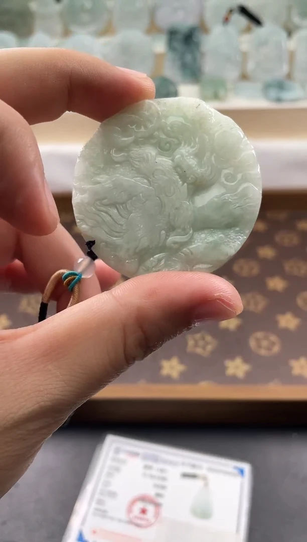 颈饰未镶嵌翡翠....9/18/.68