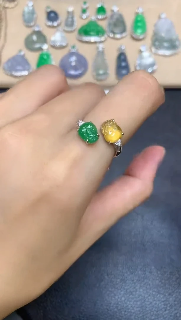 18K金镶嵌戒指翡翠貔貅【无服务费【48小时鉴赏期】