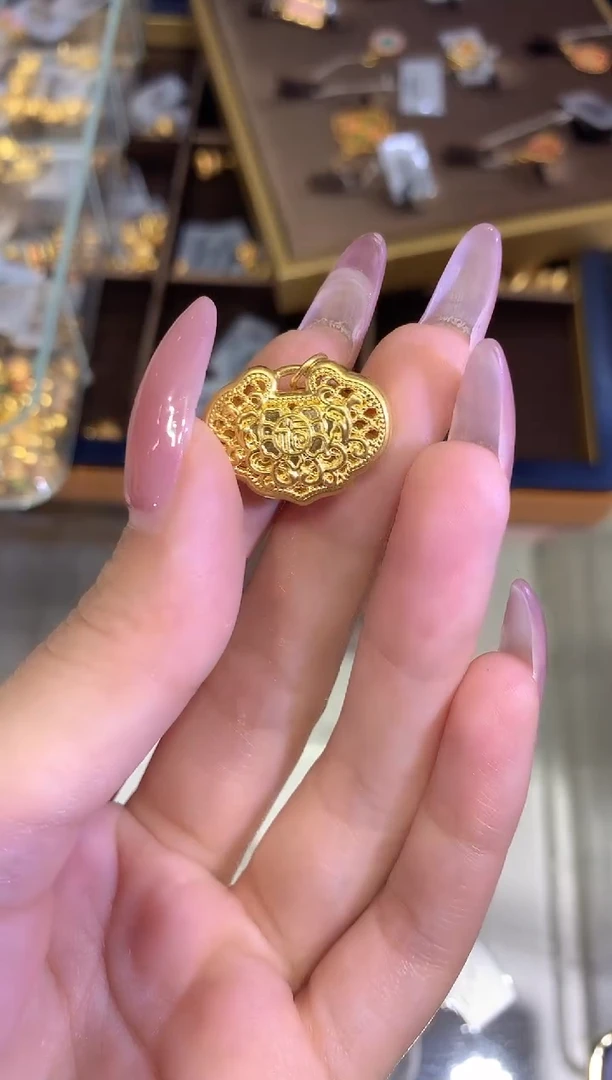 【闪购商品】定制足金吊坠(不含链)小锁a69