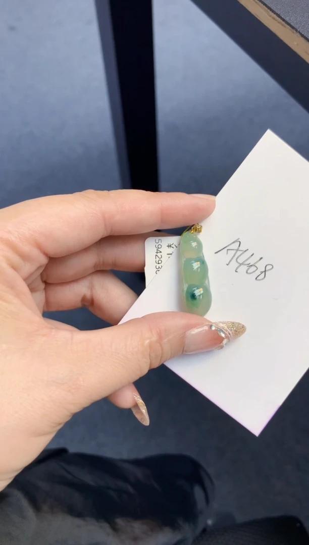 颈饰18K金镶嵌翡翠天然A货缅甸翡翠百元以上9元证书费自理