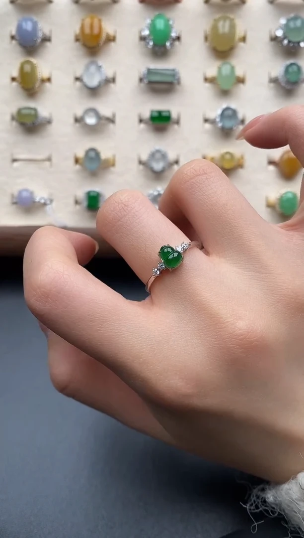 银S925镶嵌戒指翡翠一物一证一礼盒