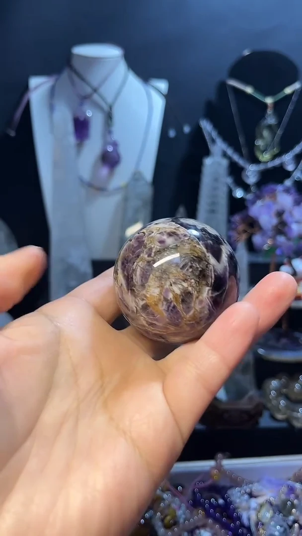 紫晶摆件未镶嵌天然梦幻紫晶球