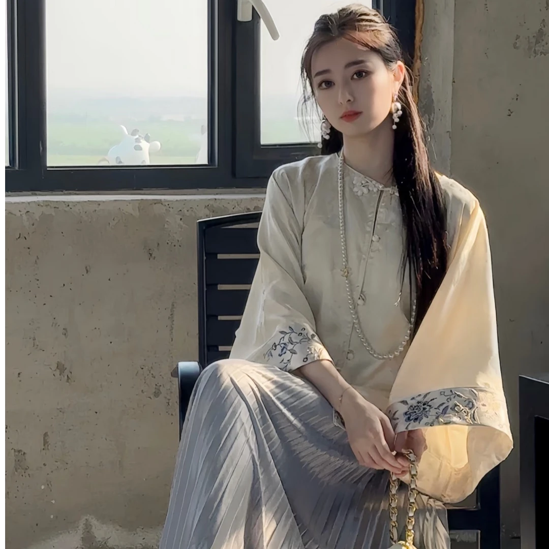 JINYISONG｜"青瓷"新中式宽松中开刺绣外套