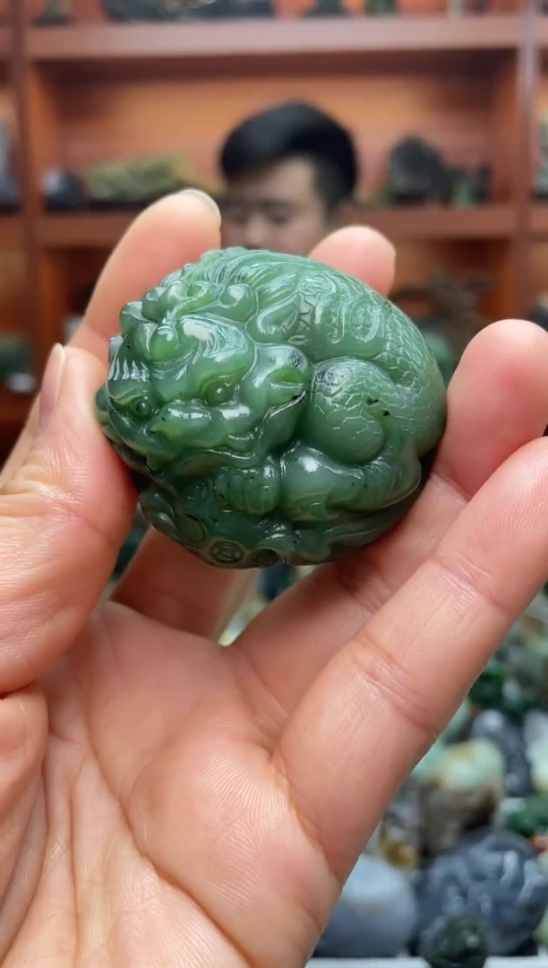 未镶嵌和田玉把件1