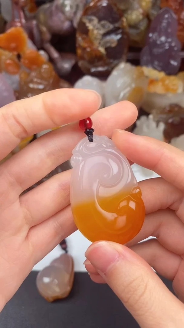 玛瑙/玉髓颈饰未镶嵌AA