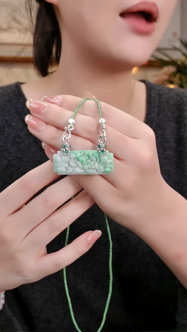 颈饰未镶嵌翡翠国风