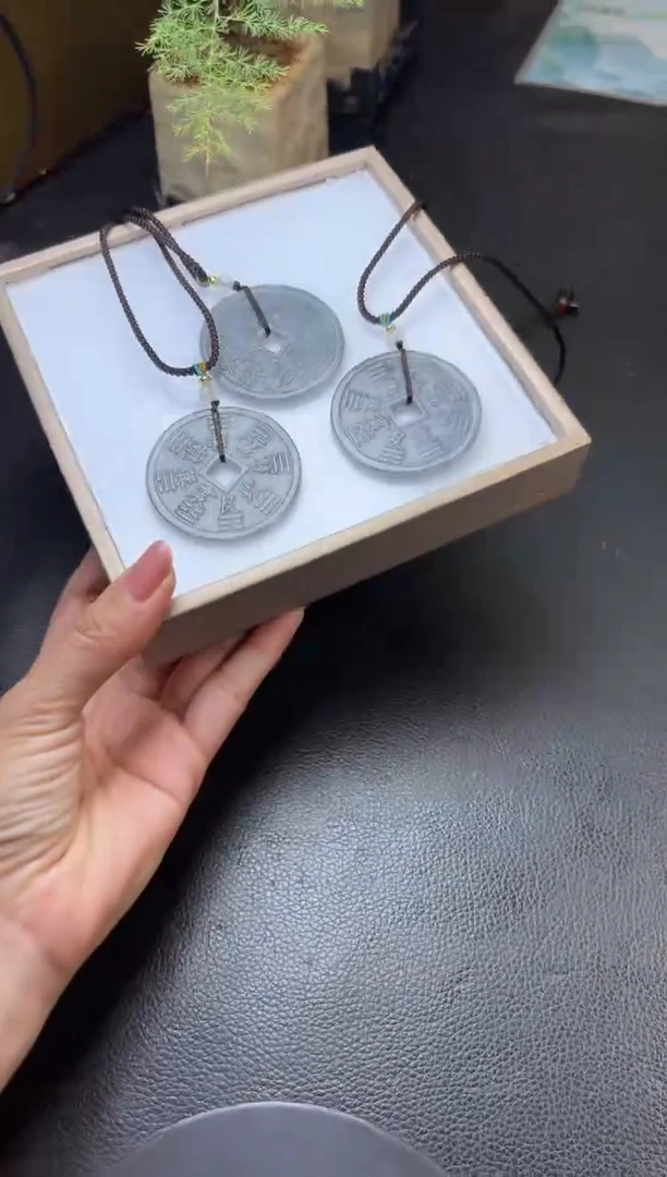 未镶嵌挂件翡翠多样性发一件25092508A