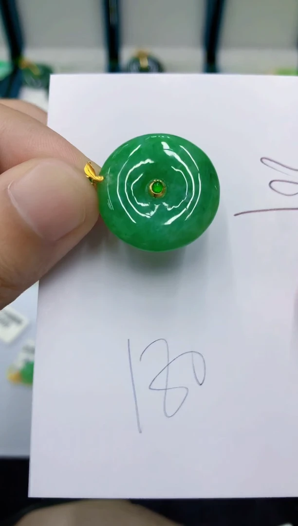 颈饰18K金镶嵌翡翠翡翠
