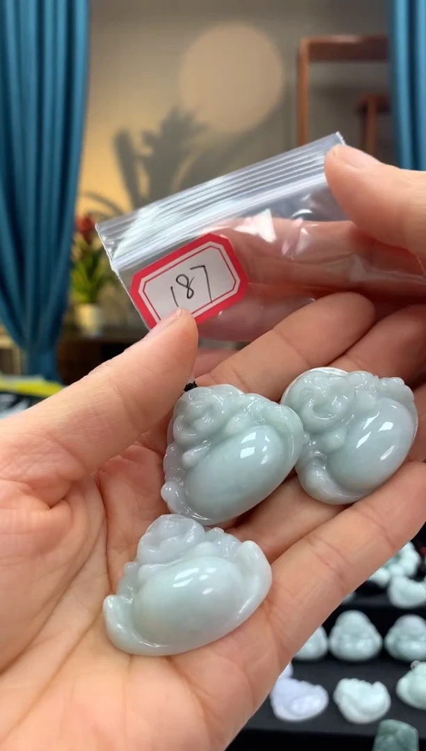 翡翠未镶嵌颈饰佛公187多样性发一件