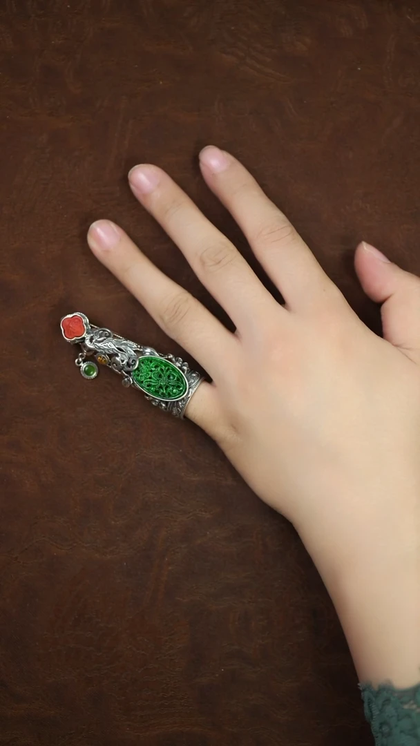 未镶嵌挂件翡翠H闪购 护甲