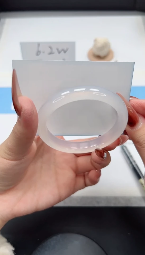 【闪购商品】玛瑙/玉髓手镯未镶嵌212/55荔枝