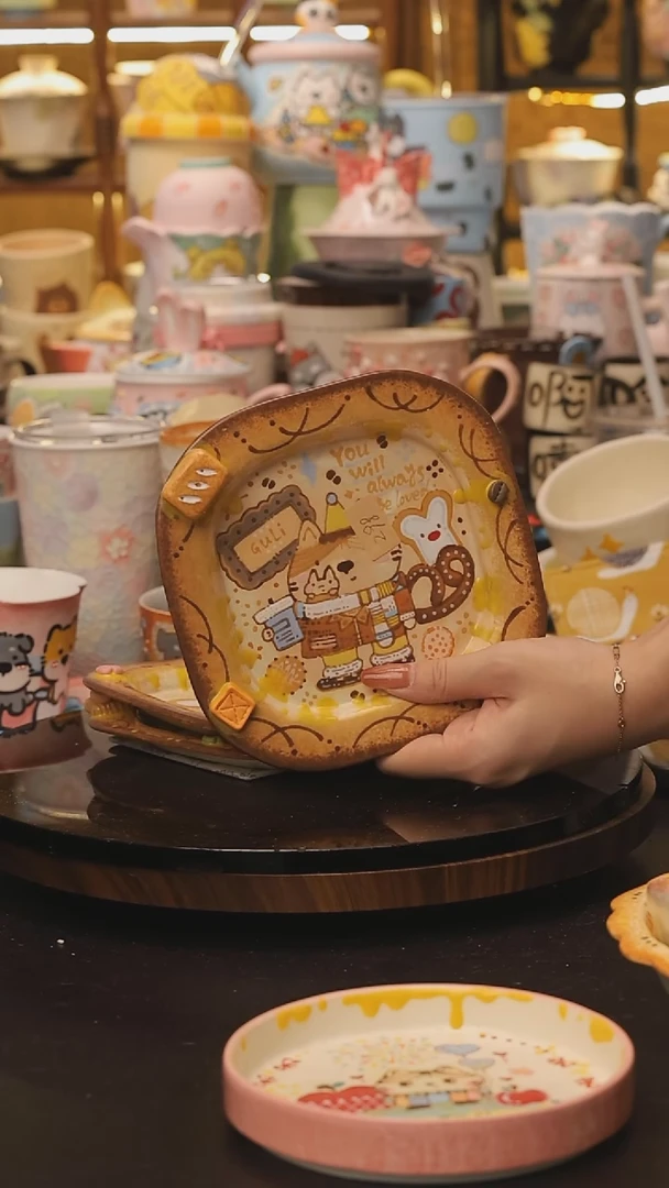 景德镇釉下彩绘设计师款式陶瓷