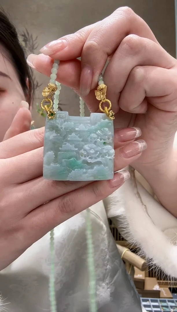 【闪购商品】翡翠颈饰未镶嵌吊坠