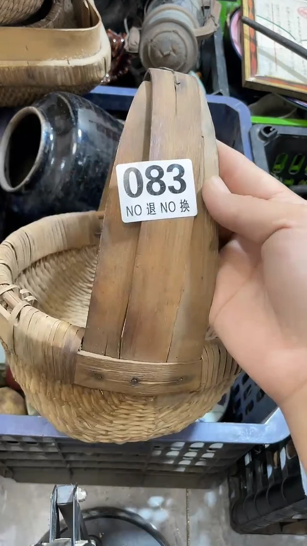 苏****，所拍商品均为残品，付款表示默认，不退不换，看好下单，