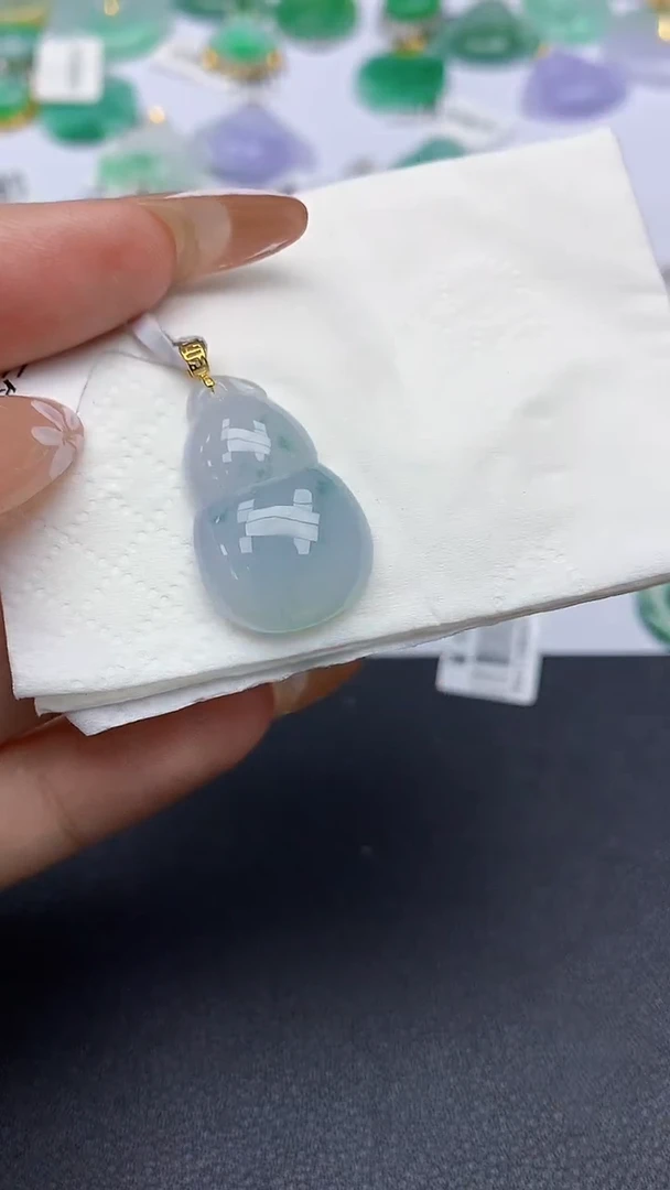 颈饰18K金镶嵌翡翠A货假一赔三支持复检百元上九元证书费自理