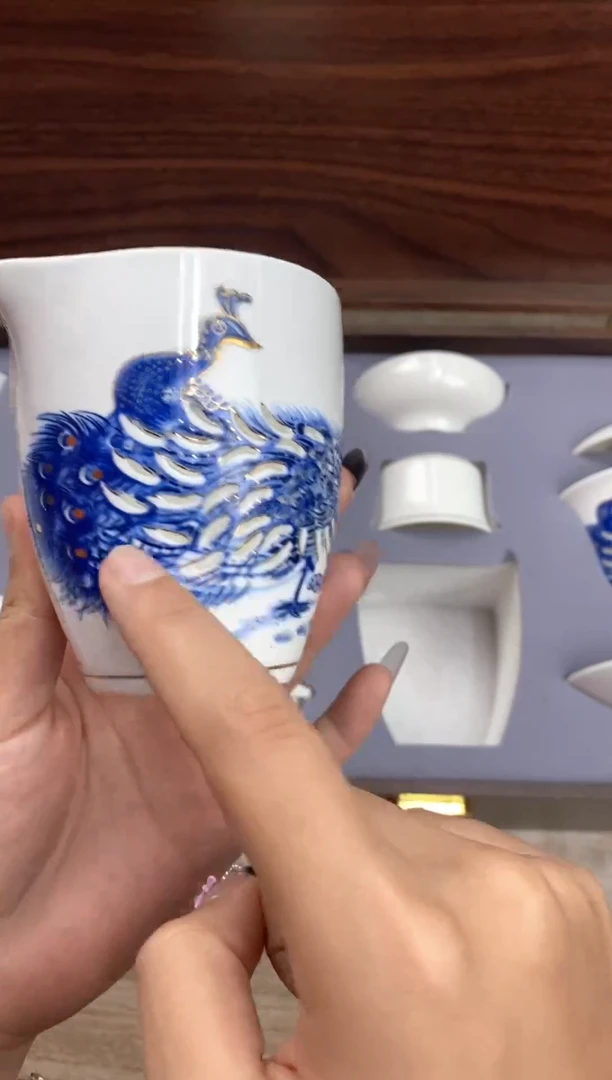 【镇店之宝】孔雀玲珑西施壶羊脂玉【礼盒装】