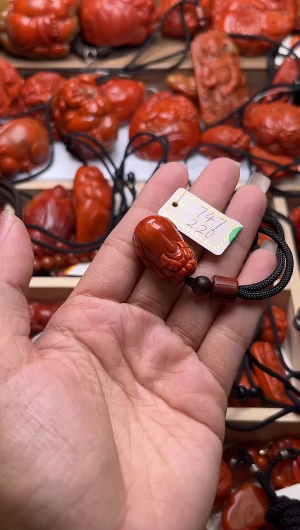 【闪购商品】南红玛瑙珠宝奇石未镶嵌747