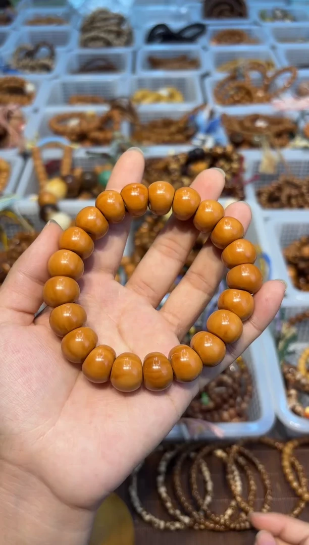 吊坠白玉菩提猴头糖蒜大肠