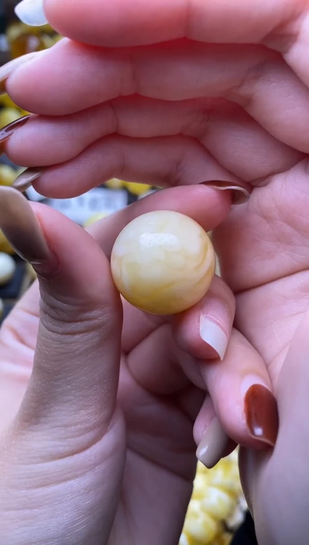 【闪购商品】琥珀裸石未镶嵌大小姐珠宝119