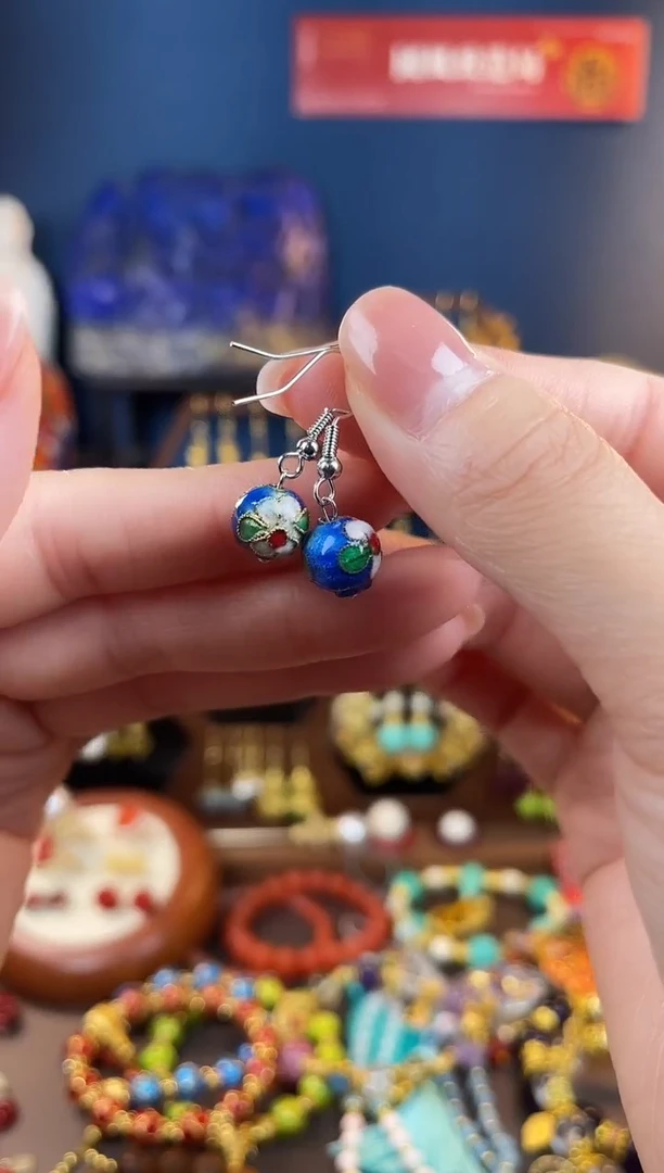 j**o蓝色珐琅景泰蓝耳钩