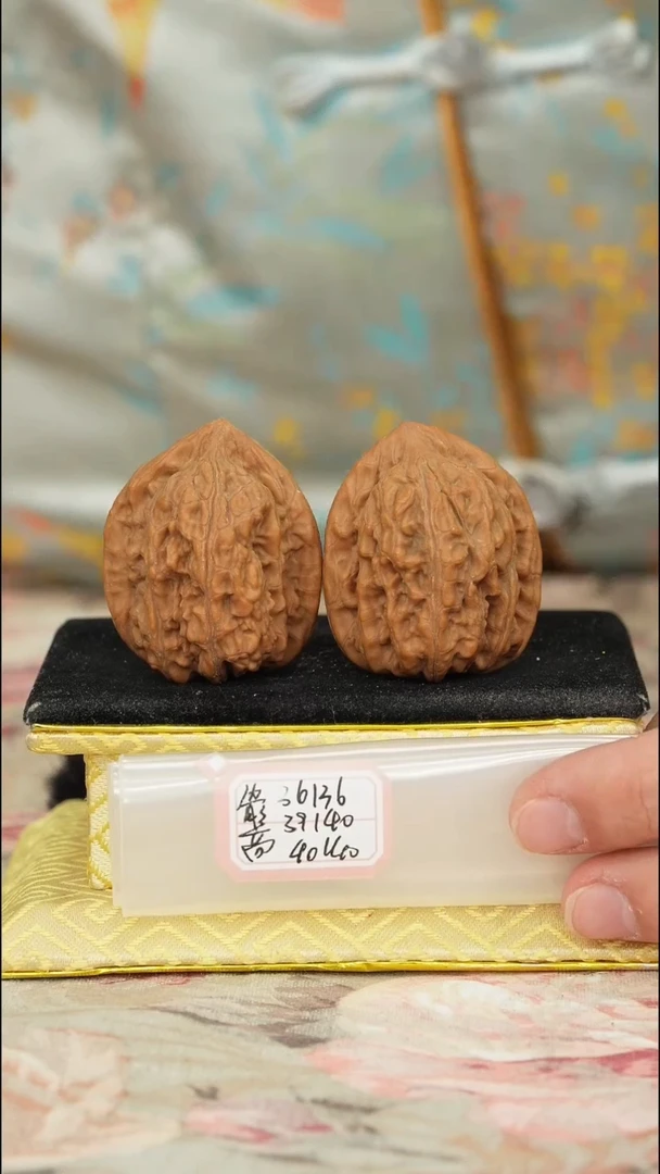 【闪购商品】文玩核桃把件赤龙鸡心