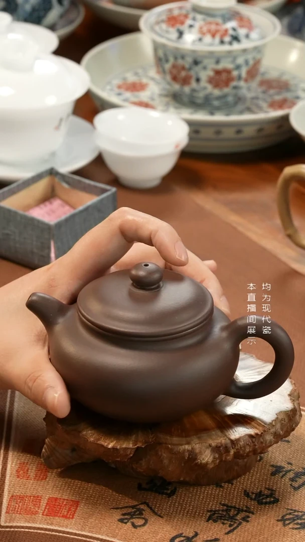 宜兴原矿紫泥仿古紫砂壶