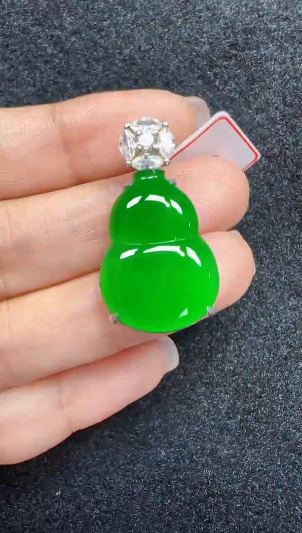 未镶嵌定制翡翠翡翠吊坠73