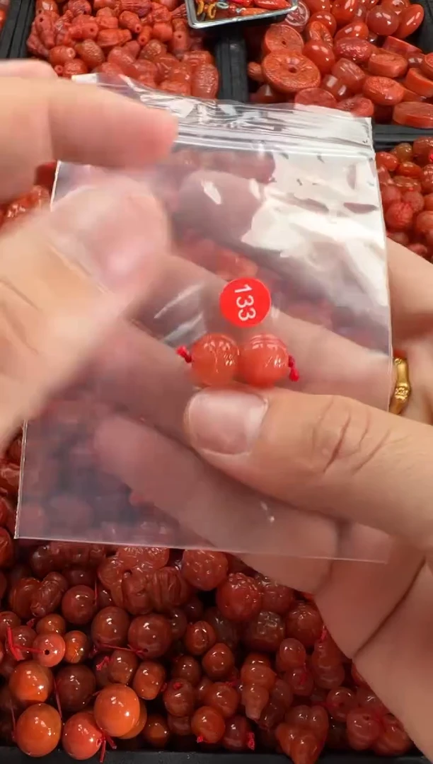 【闪购商品】南红玛瑙颈饰未镶嵌1