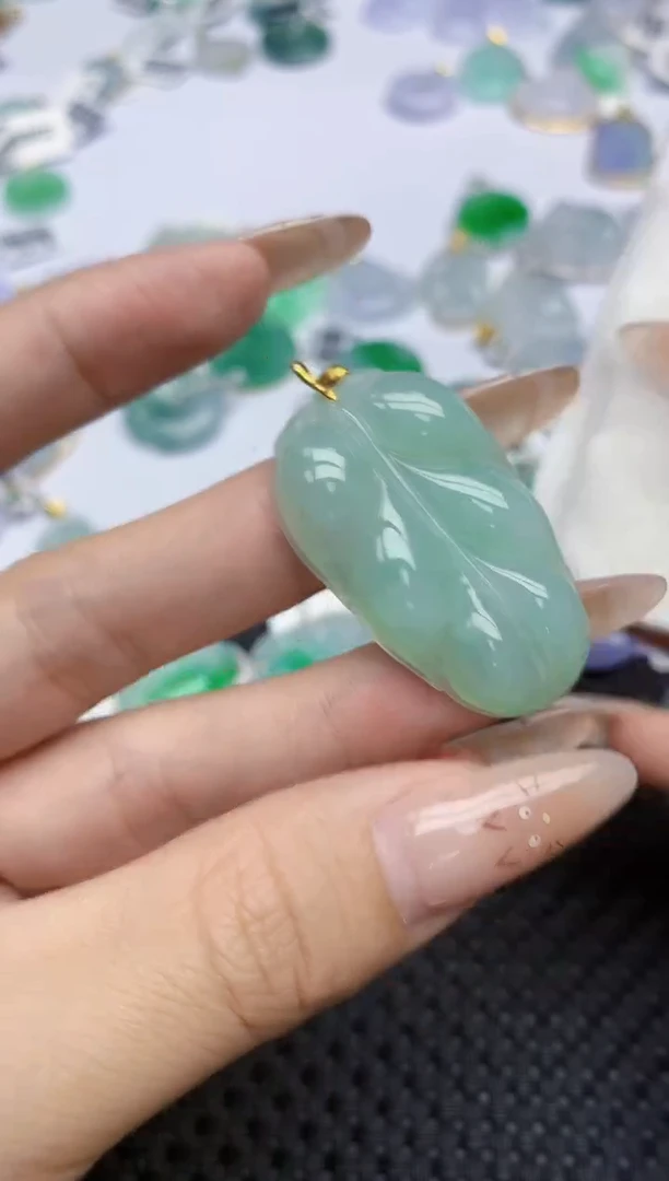 翡翠18K金镶嵌颈饰440   天然翡翠A货