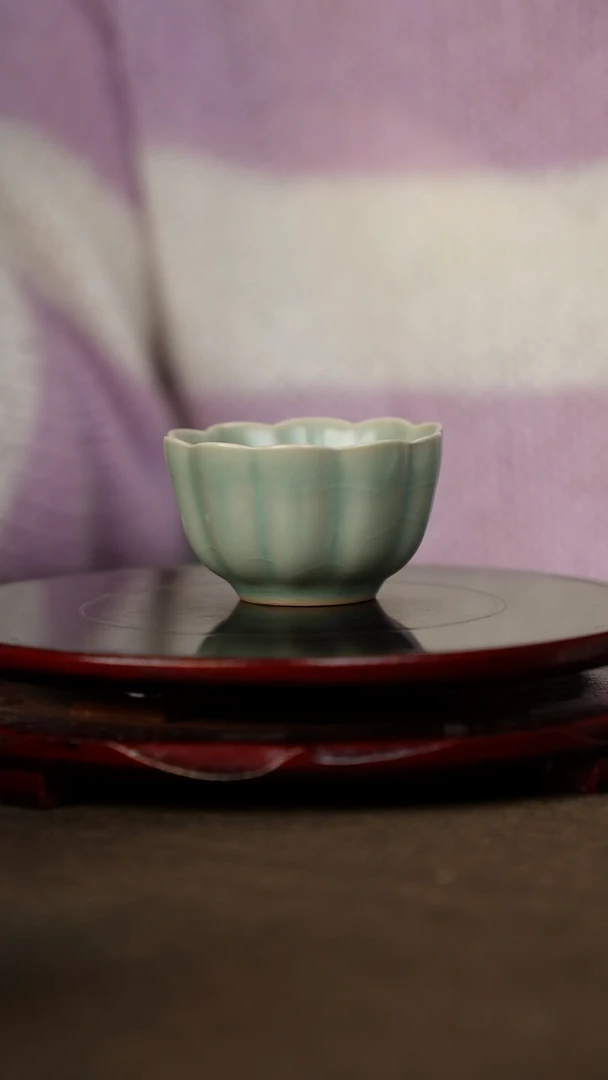 全品 莲花杯 无底款 仿古釉