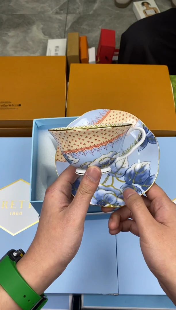 瓷片手工商品，没有品牌