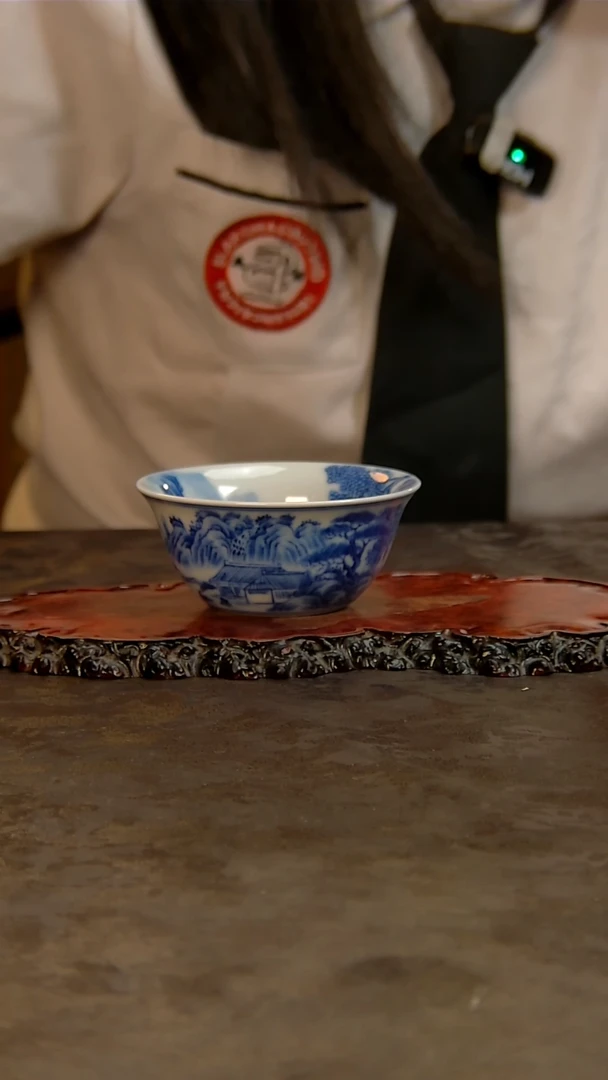 青花手绘山水主人杯