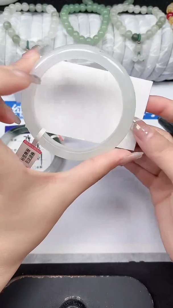 未镶嵌手镯石英质玉75-59/60