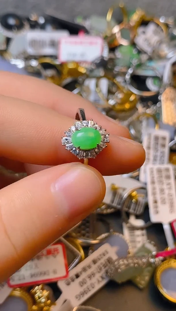 银S925镶嵌戒指翡翠百内无证书