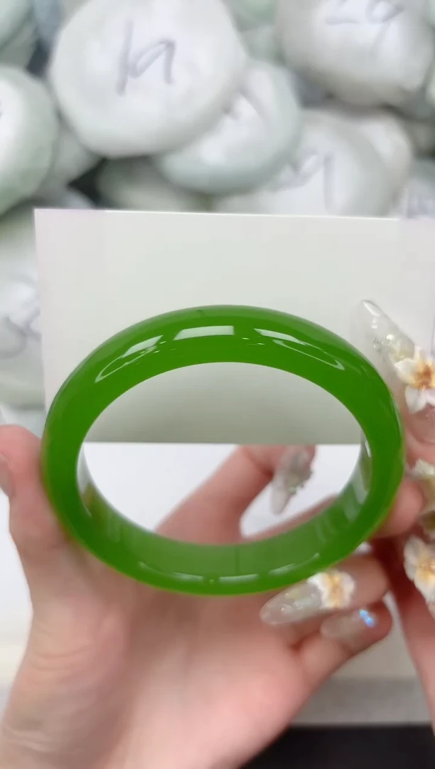 未镶嵌手镯石英质玉253-63.5