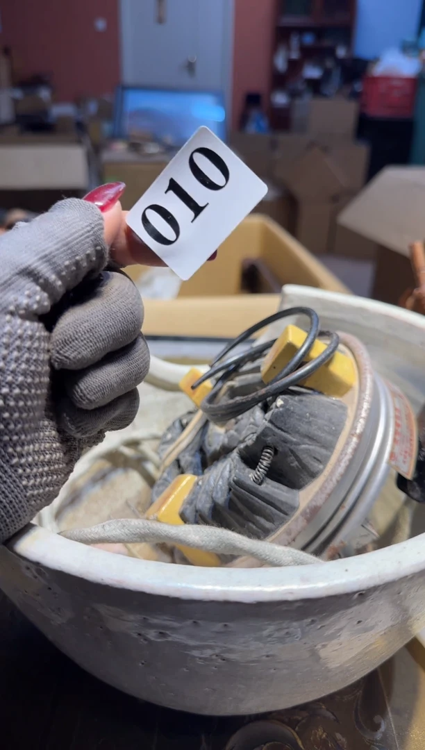 【闪购商品】瓷片010中古回流孤品一件