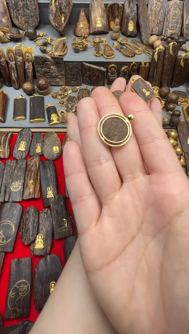 沉香吊坠沉香吊坠08