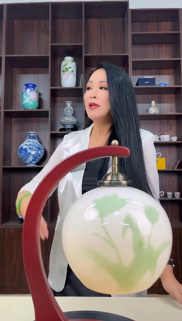 摆件B4/荷花纹陶瓷台灯+大礼包
