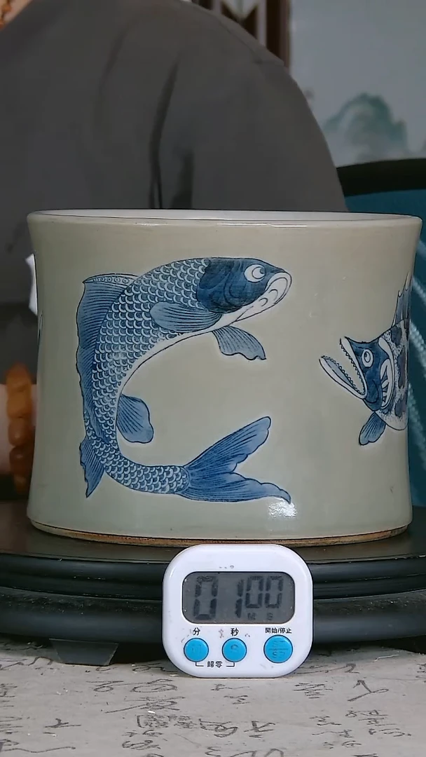 景*灯青花精绘鱼图笔铜